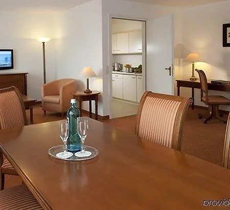 Victor's Residenz-hotel Mitte Hotel