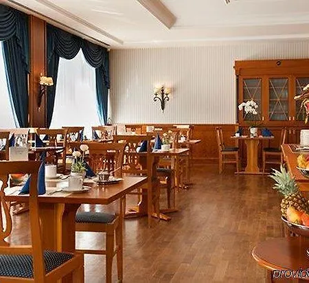 Victor's Residenz-hotel Mitte Отель 4*